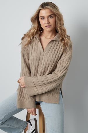 Comodo maglione lavorato a trecce h5 Immagine2